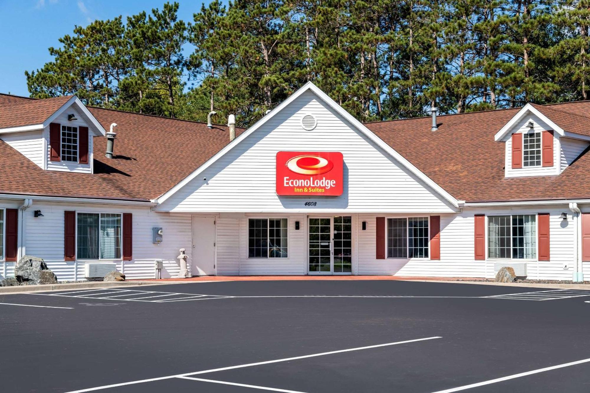 Econo Lodge Inn & Suites Eau Claire Bagian luar foto