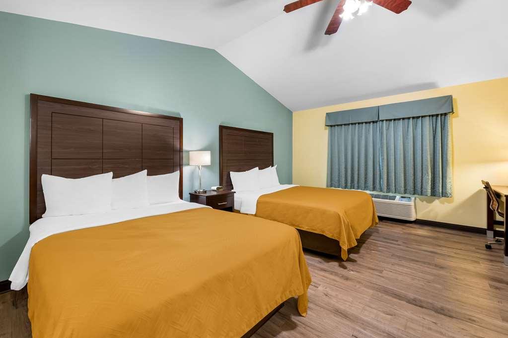 Econo Lodge Inn & Suites Eau Claire Ruang foto