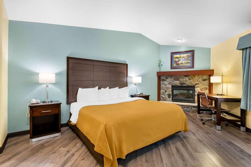 Econo Lodge Inn & Suites Eau Claire Ruang foto