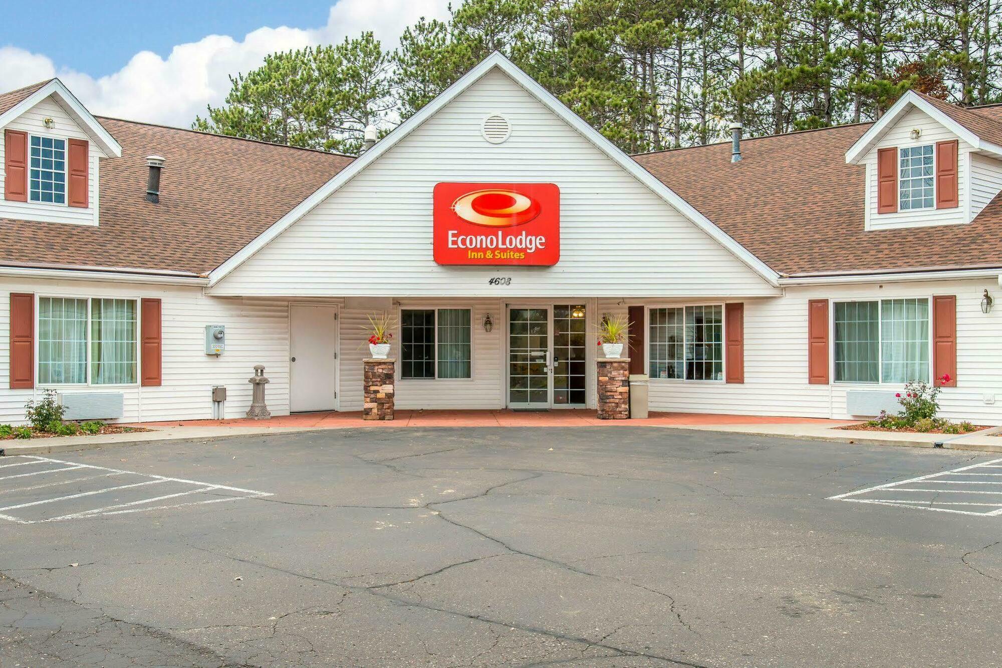 Econo Lodge Inn & Suites Eau Claire Bagian luar foto